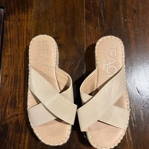 Beach Mattise Women's Cream Sandals